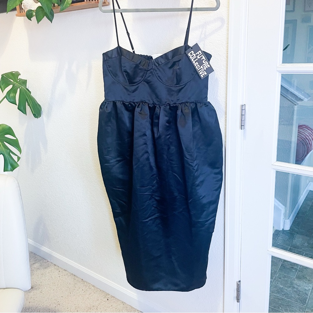 Future Collective- Black Sleeveless Midi Dress, Large